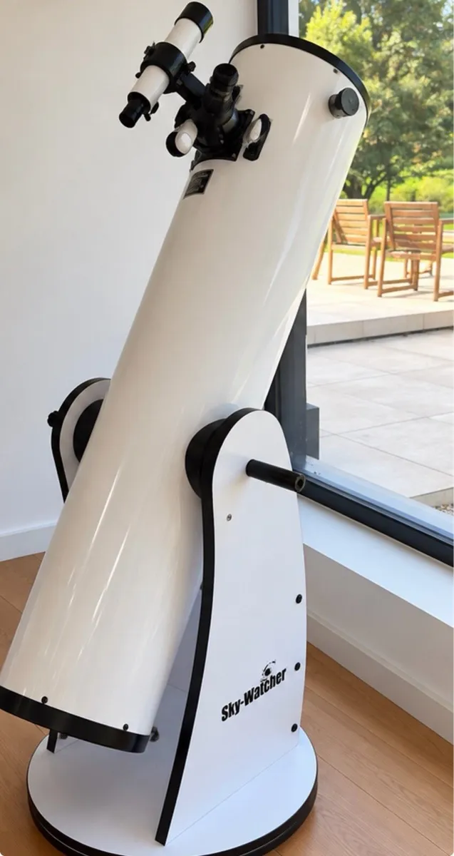 Dobsonian Skywatcher telescope (8 inch) - Image 1