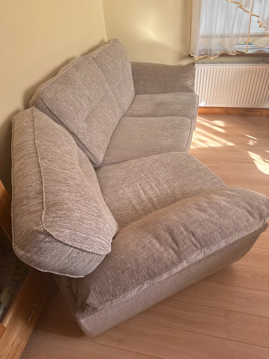Couch - Image 3
