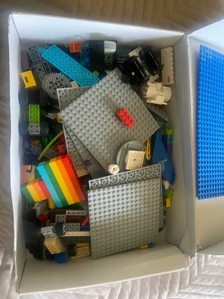 Lego - Image 2