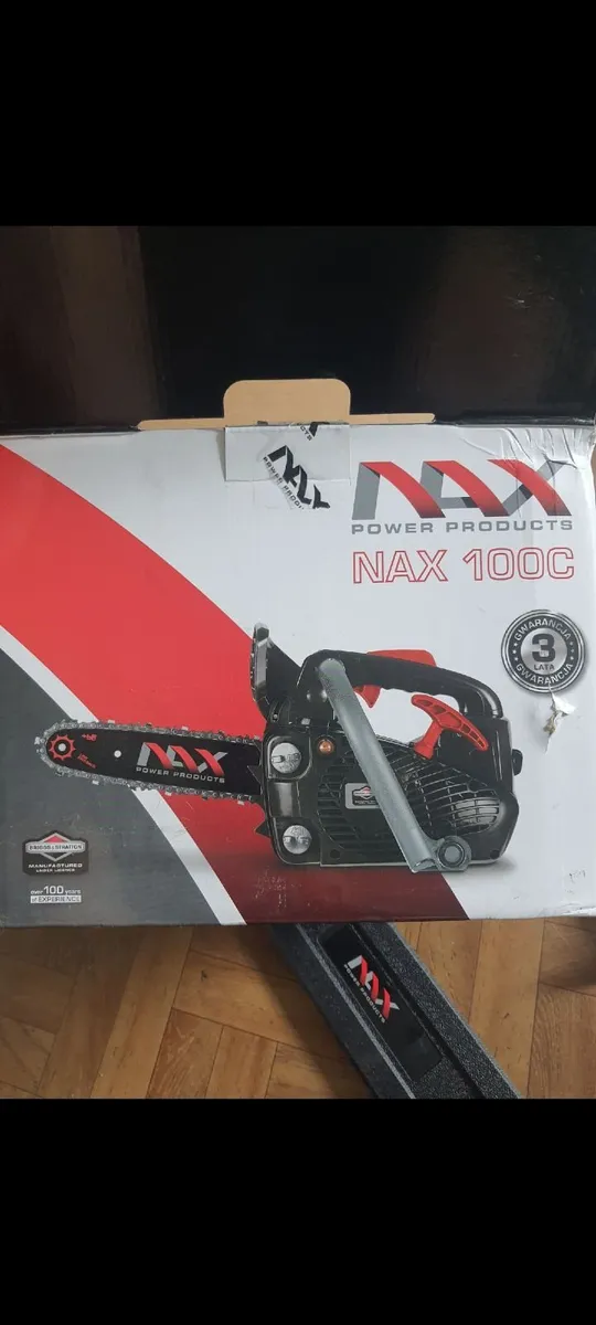 I am selling a chainsaw for trimming branches and - Image 2