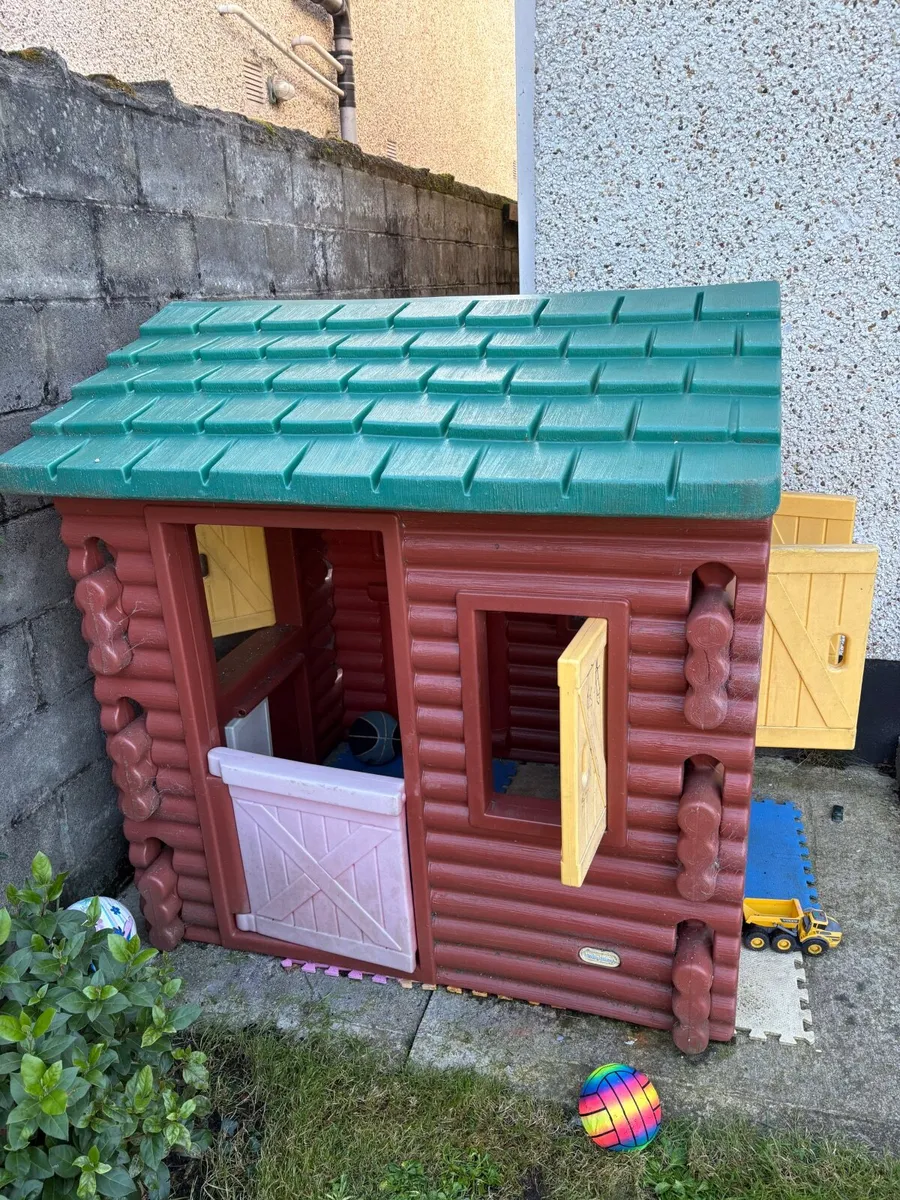 Little tikes play house - Image 1