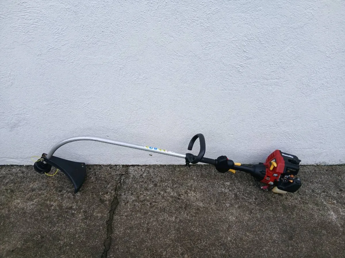 Homelite Strimmer for Sale - Image 3