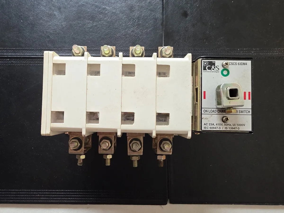 NEW BOXED C&S SWITCHGEAR - Image 1