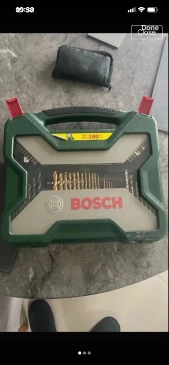 Bosch 100 piece drill bit set - Image 1