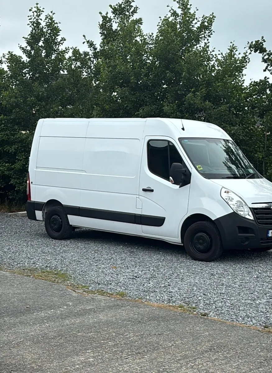 Vauxhall movano