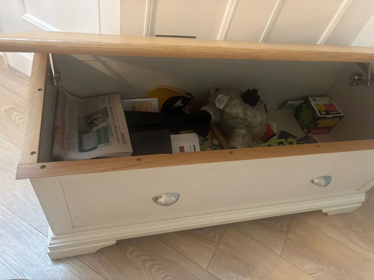 Solid Light Grey Blanket Box with Oak Lid - Image 3