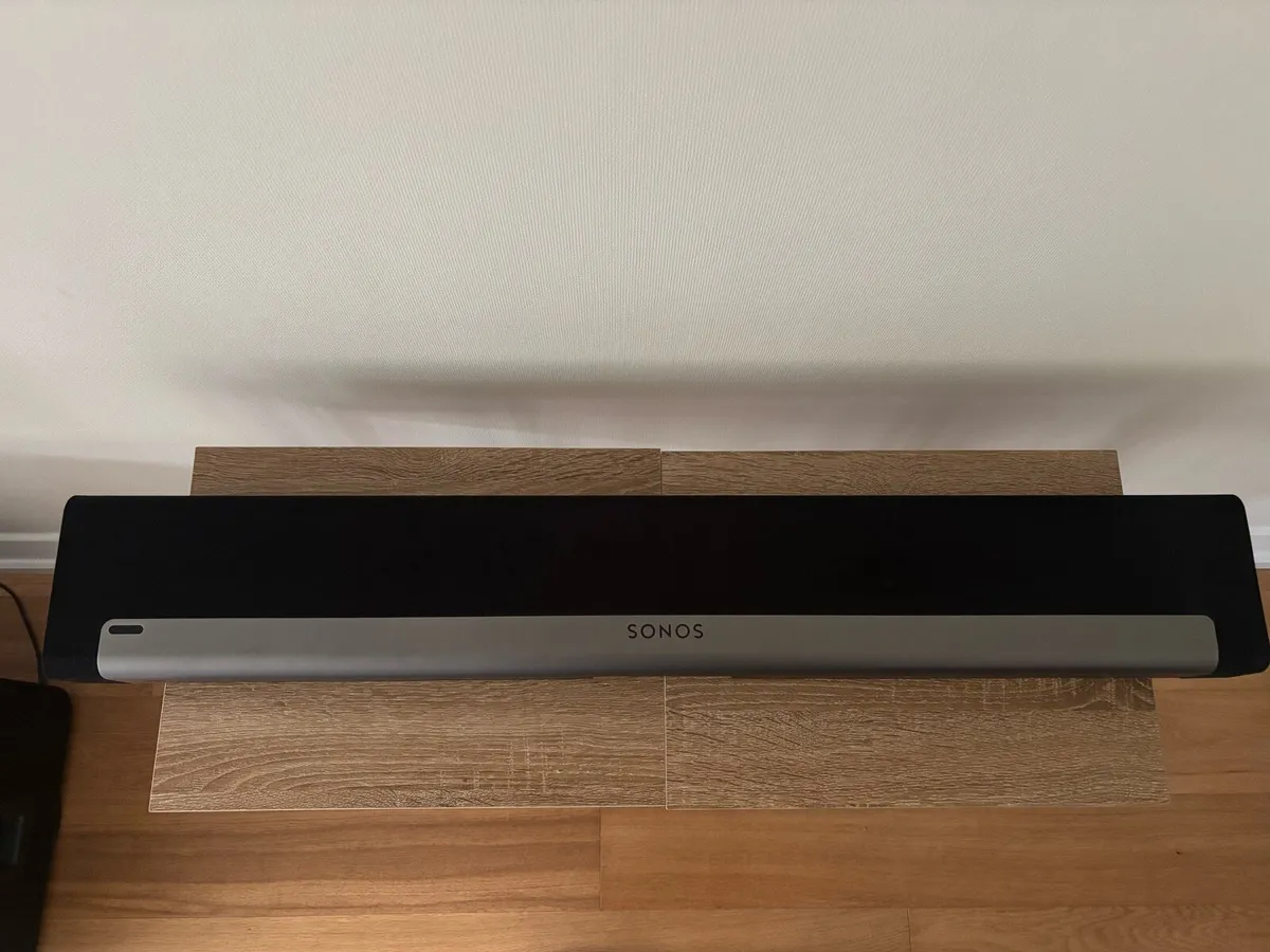 Genuine Sonos Playbar soundbar in black & silver. - Image 4