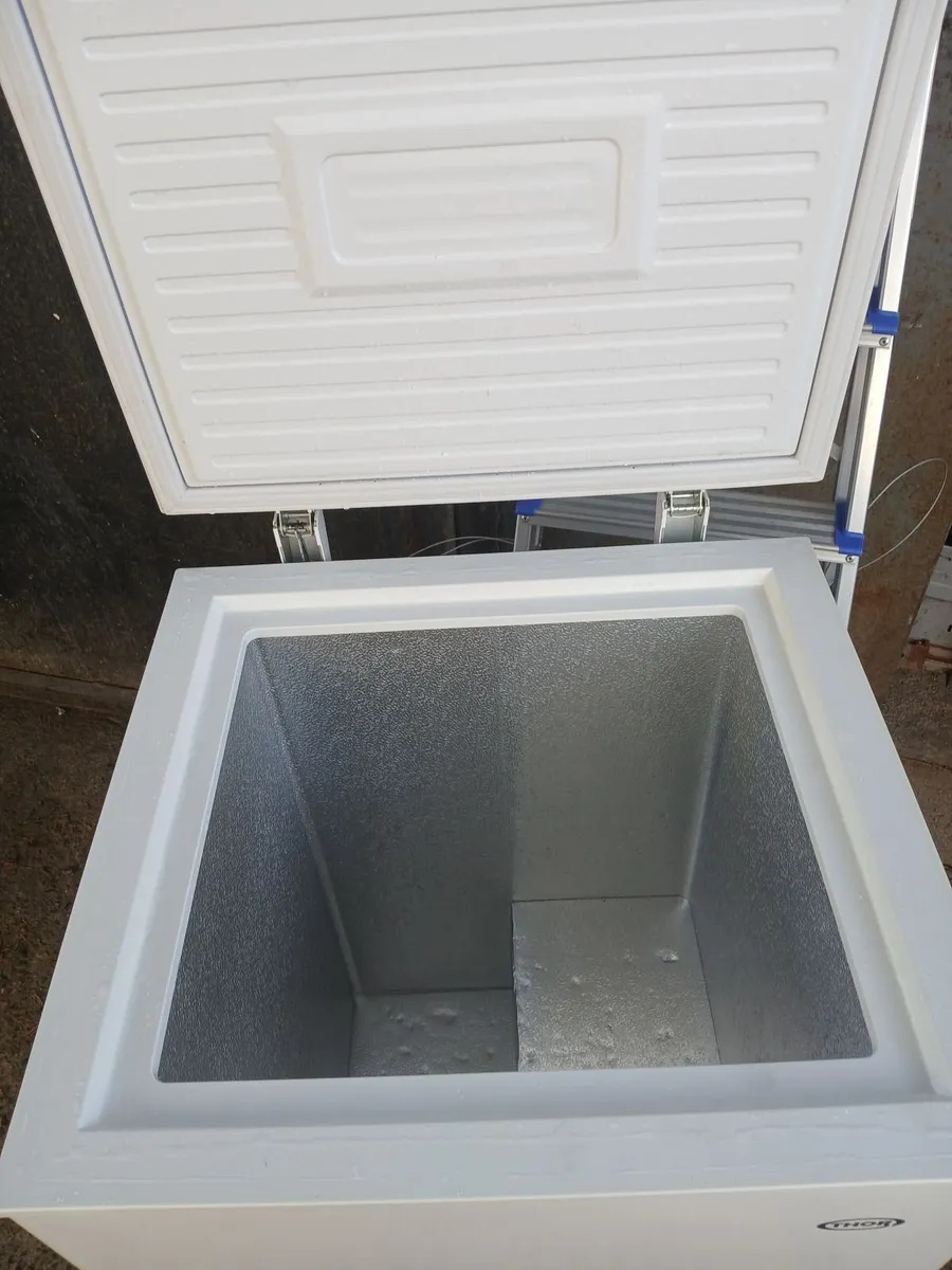 CHEST FREEZER FOR SALE - Image 3