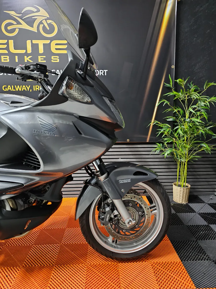 Honda NT700 Low Mileage - Image 2