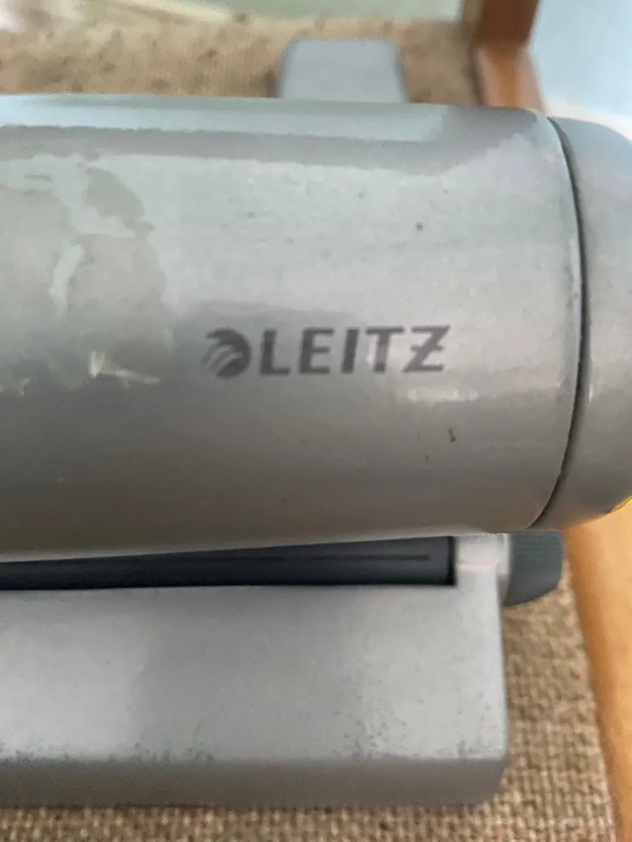 4 Hole Paper Punch - Image 4