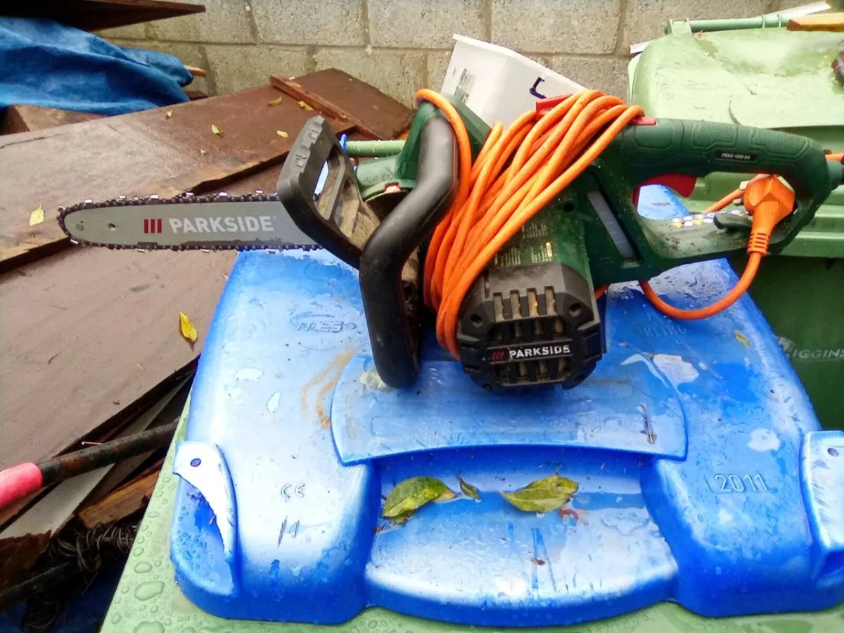 Electric. Chainsaw - Image 2