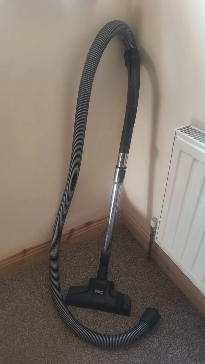 Miele Vacuum Cleaner - Image 4