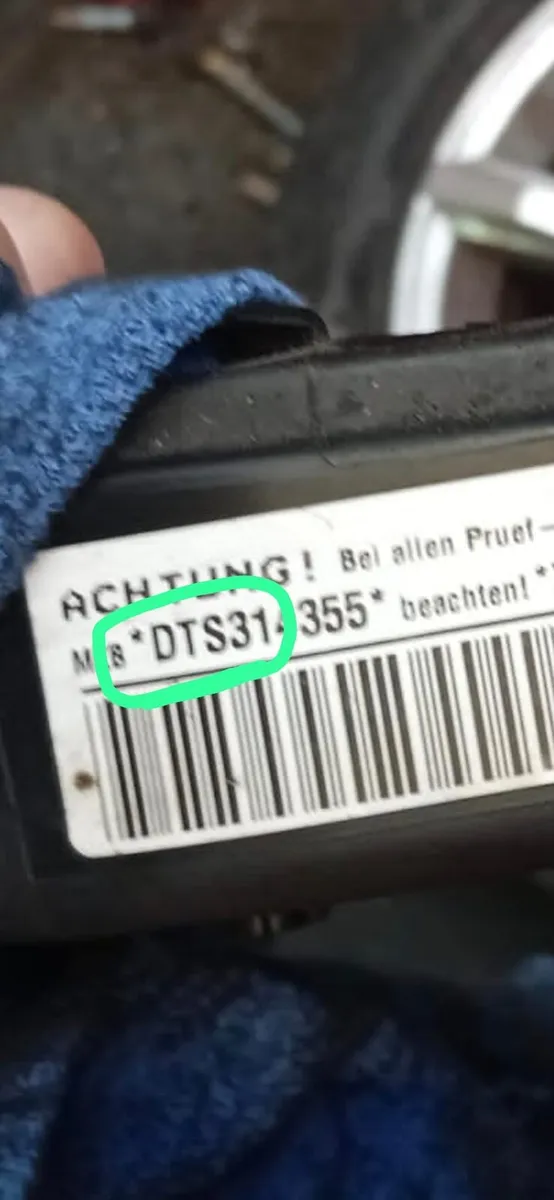 Volkswagen Passat engine 2021 - Image 3