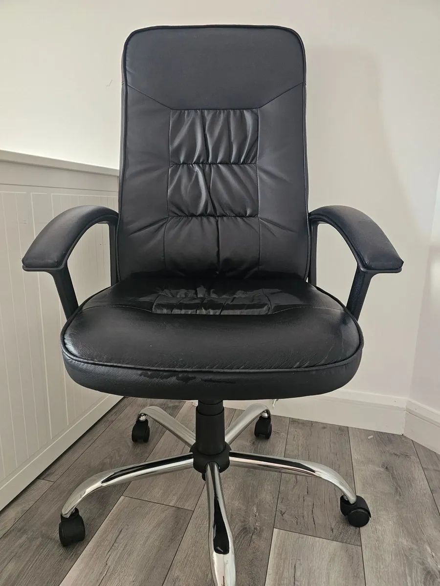 Office chair - Image 3