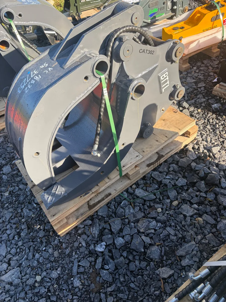 Unused Hydraulic grab suit 4-9t digger - Image 2