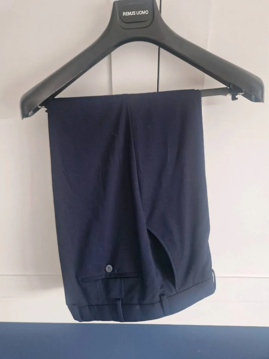 Remus  3pc suit - Image 3