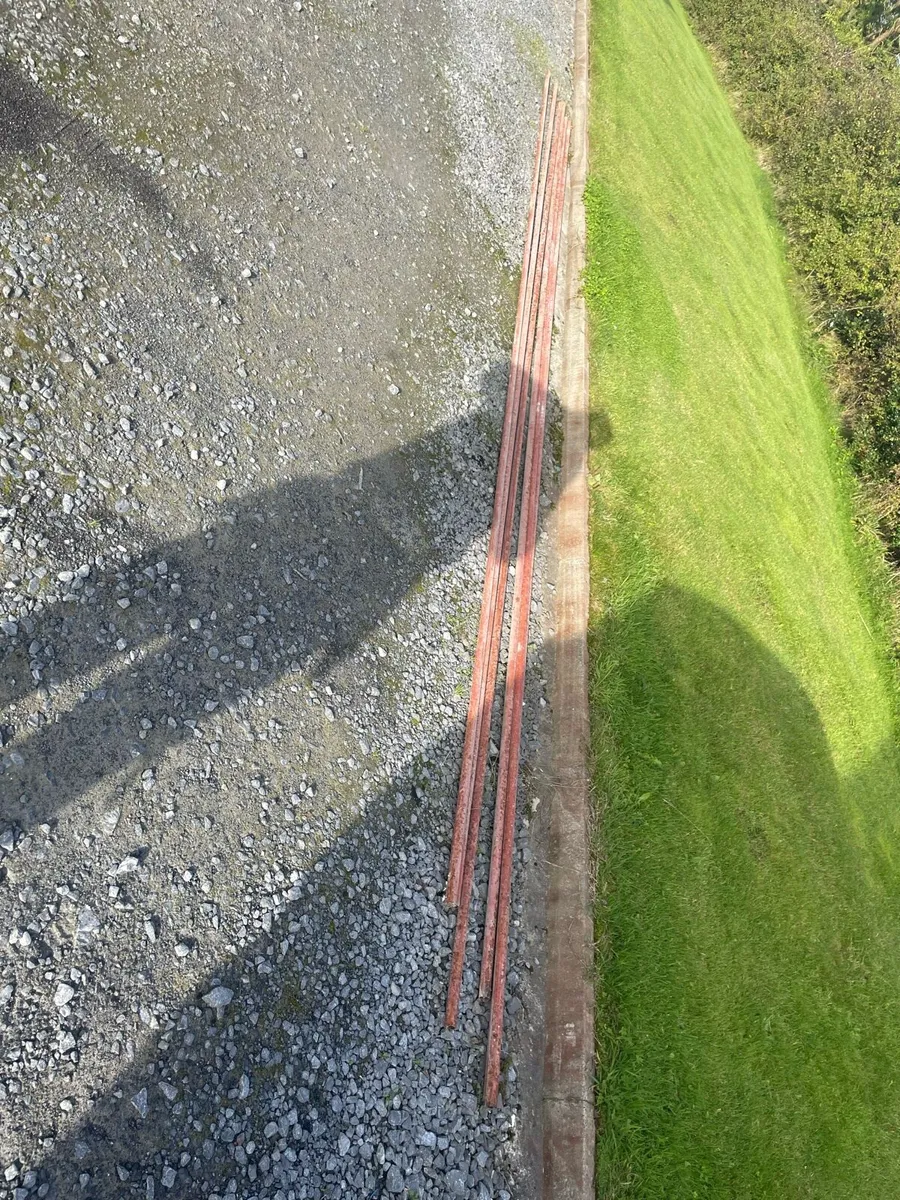 Metal tube - Image 1