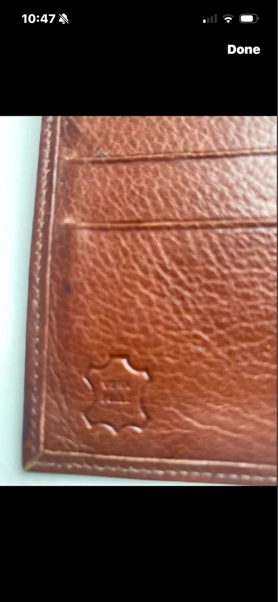 Quality Leather Travel Wallet - Image 2