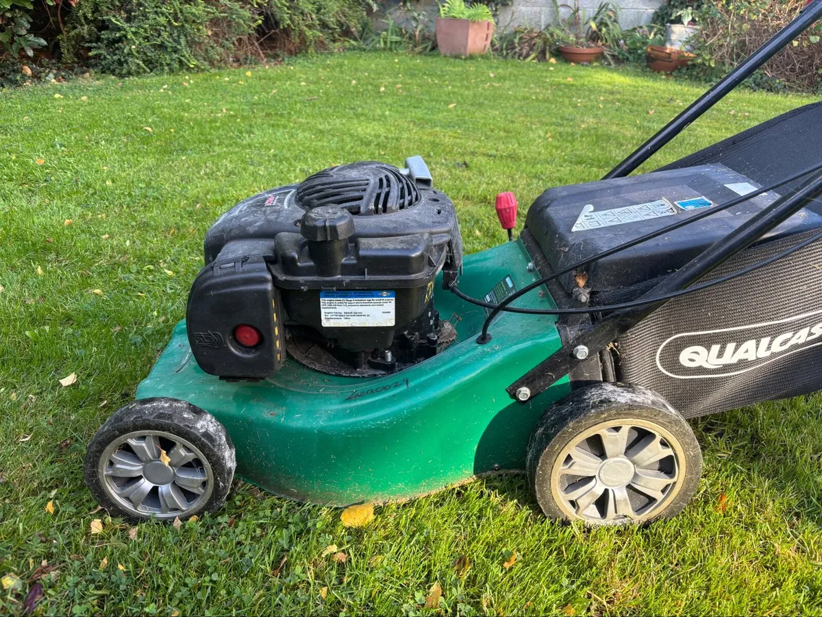 Petrol Lawnmower - Image 3