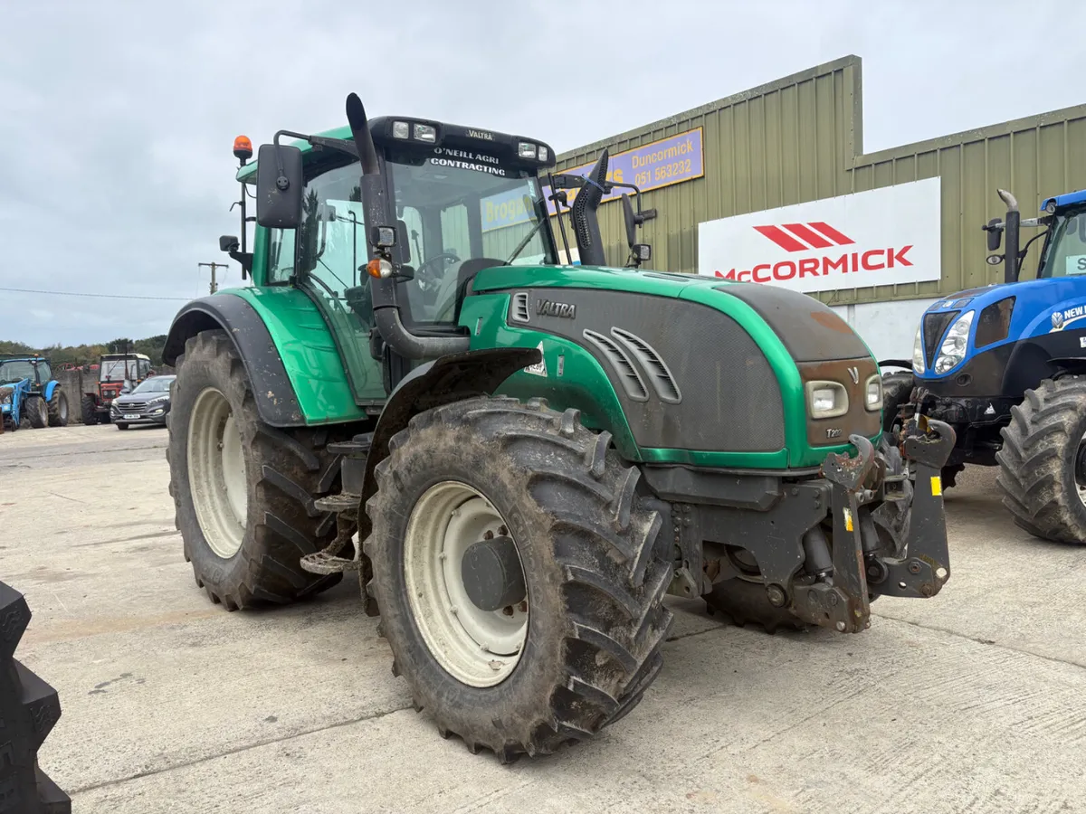 2012 Valtra T202 - Image 2