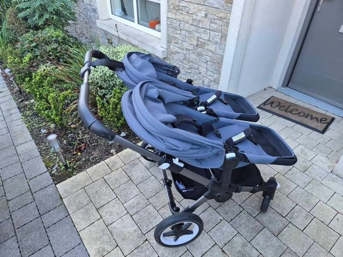 Bugaboo Donkey 5 twin pram - 1 year old - Image 2