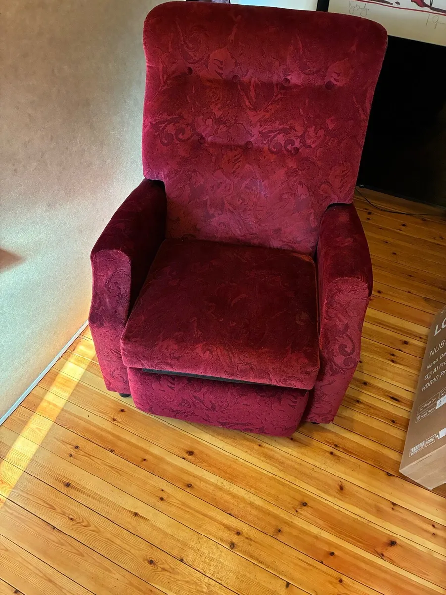 Armchair recliner - Image 1