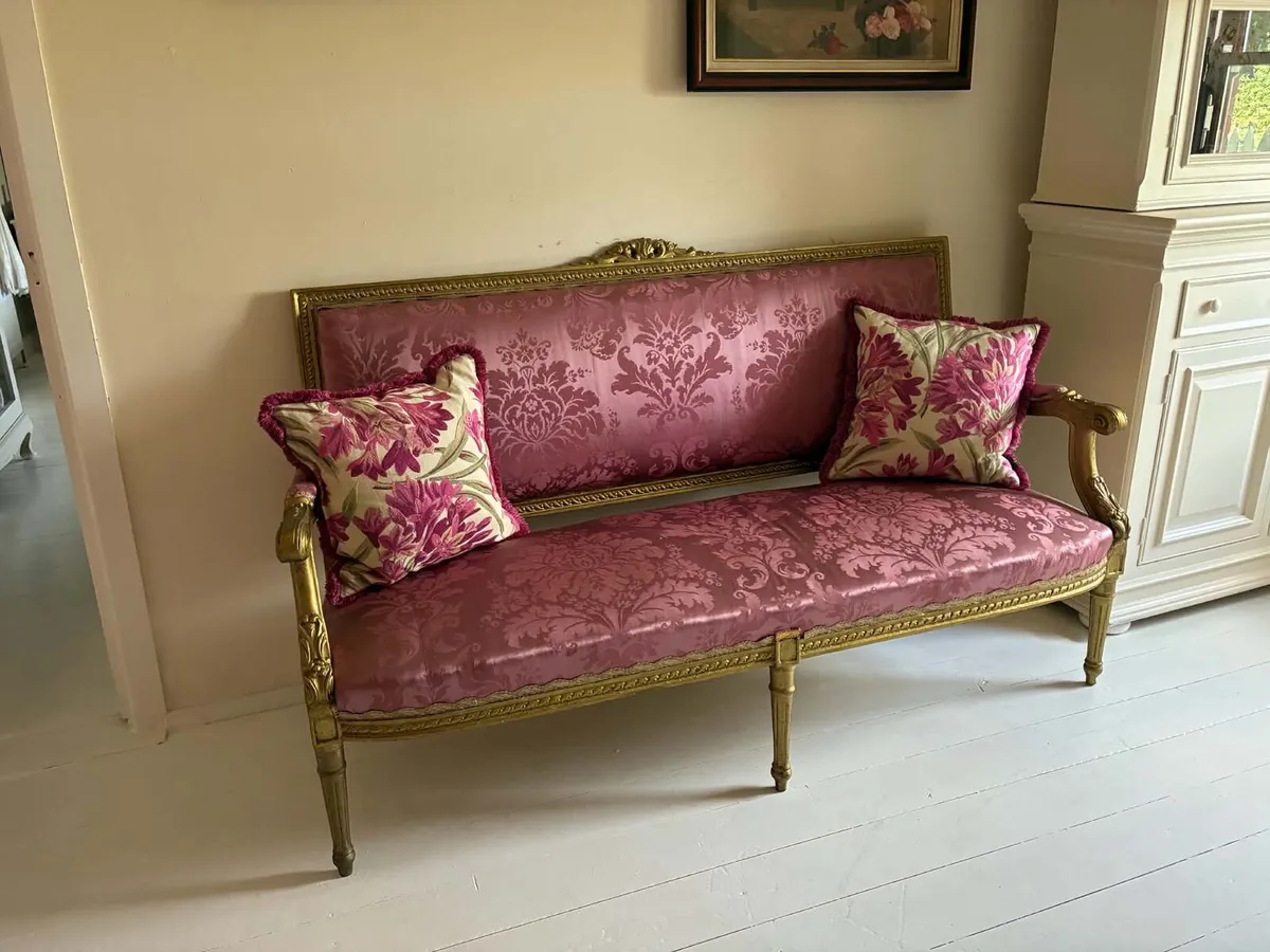19 century sofa - Image 1