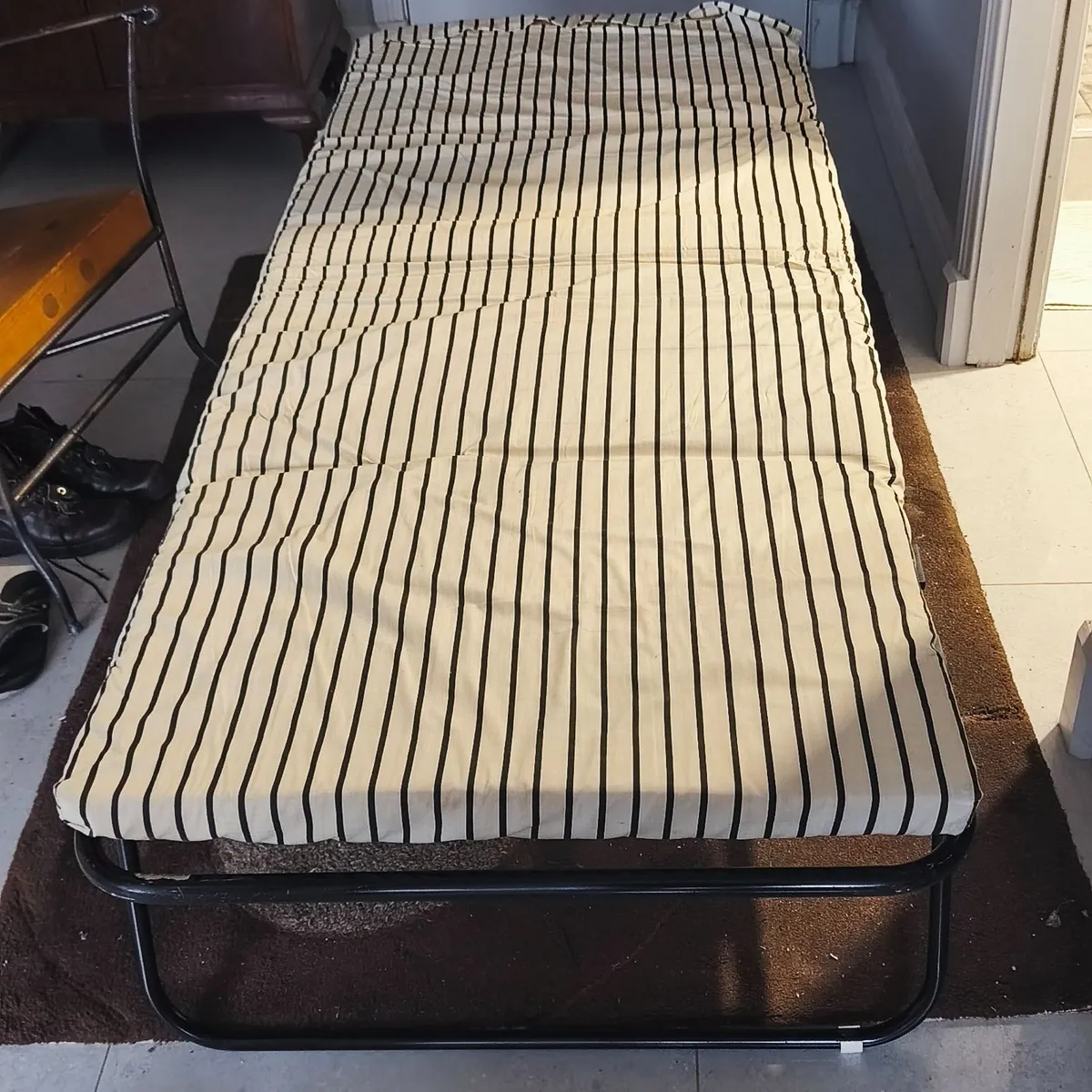 Folding bed cot - Image 2