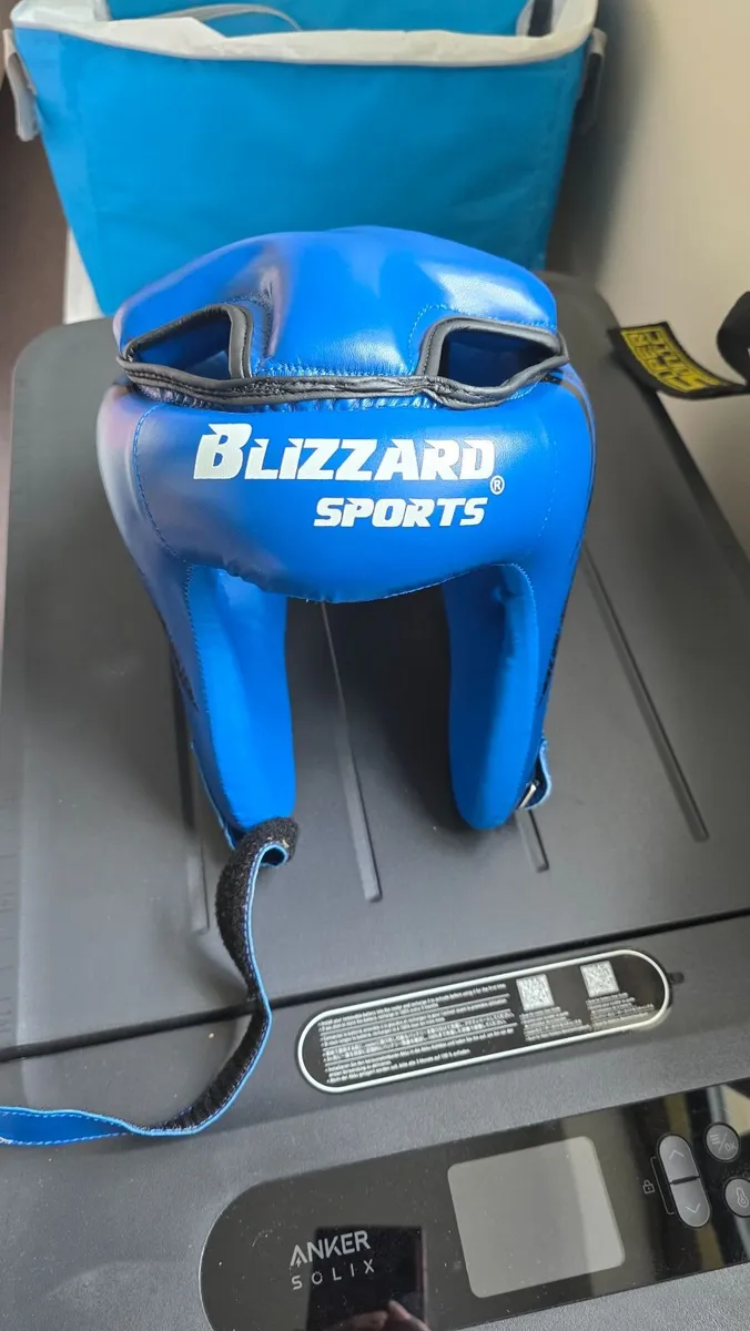 Complete Sparring gear with bag and uniform (9-10) - Image 1
