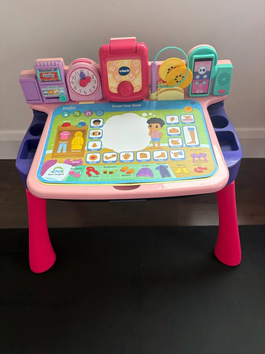 V tech activity table
