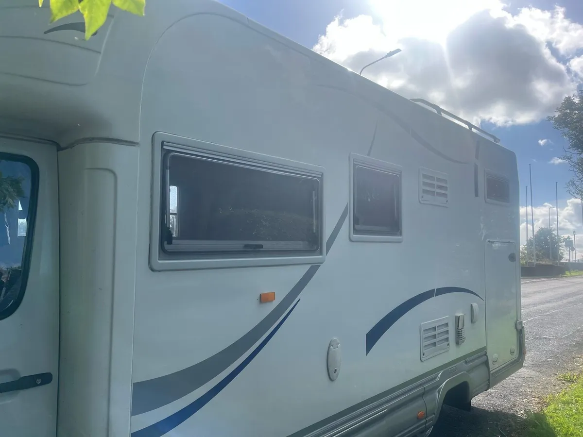 Motorhome - Image 3