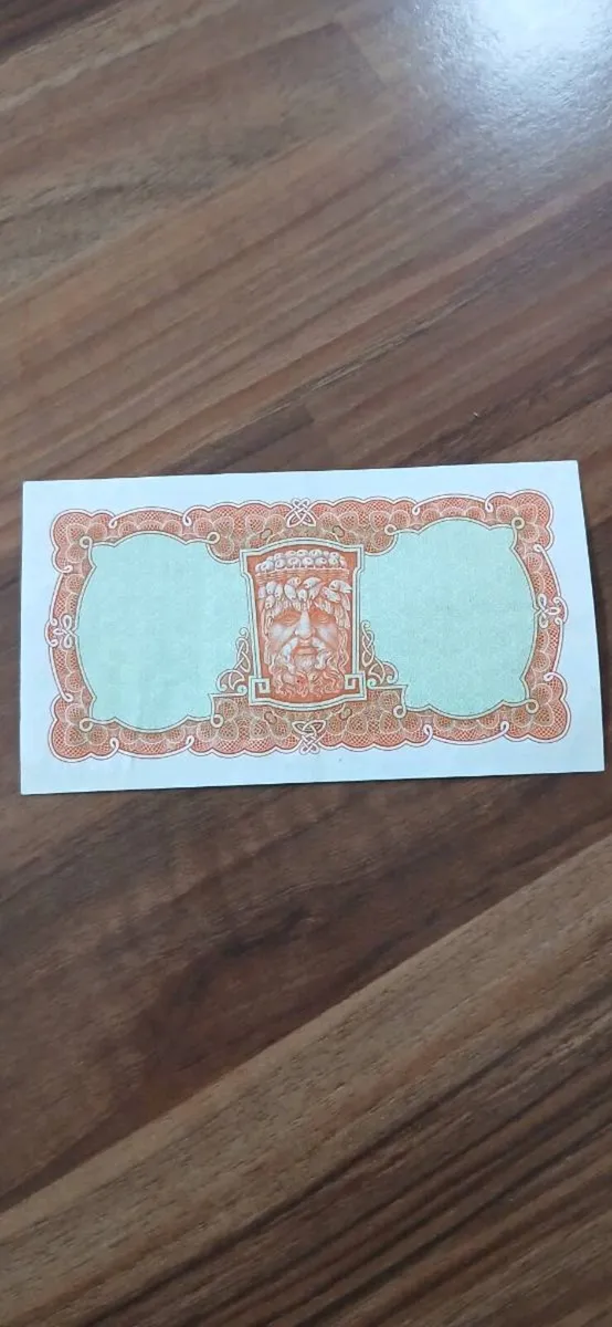 10 shilling note. Mint condition - Image 2