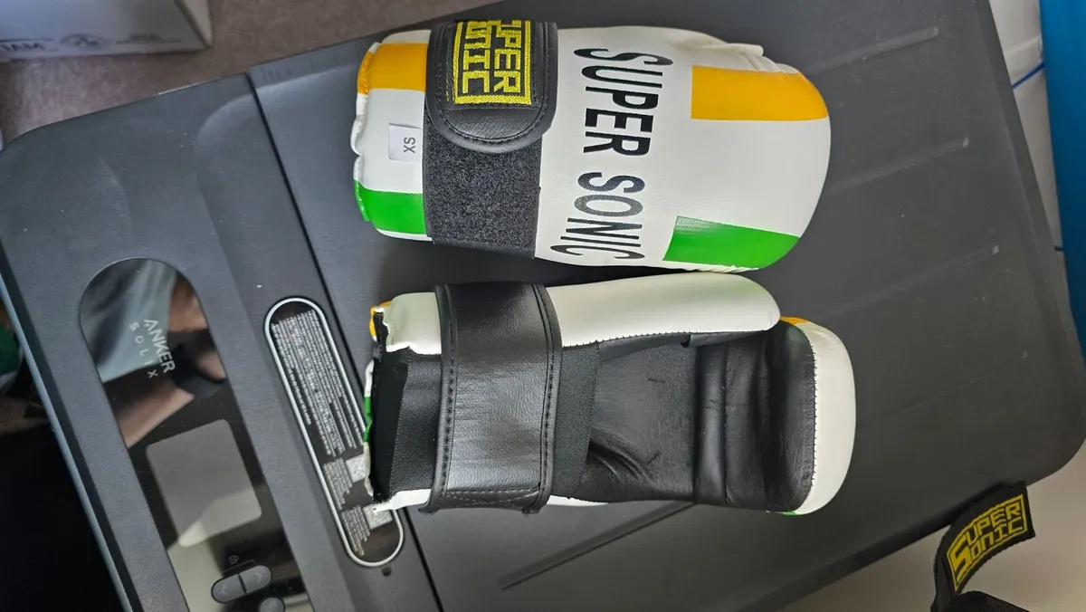 Complete Sparring gear with bag and uniform (9-10) - Image 3