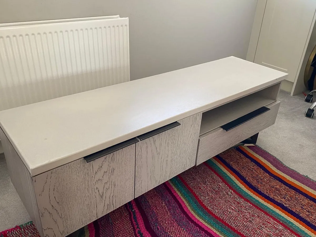 Tv unit - Image 2