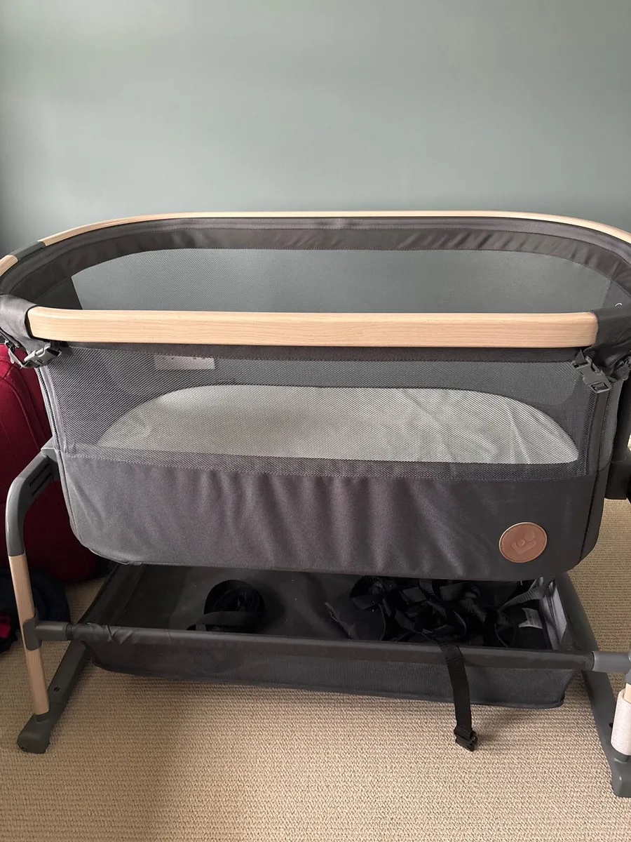 Maxi cosi co sleeper - Image 2