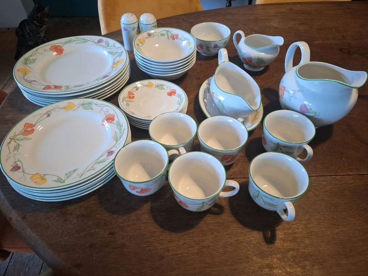 Dinner set - Image 1
