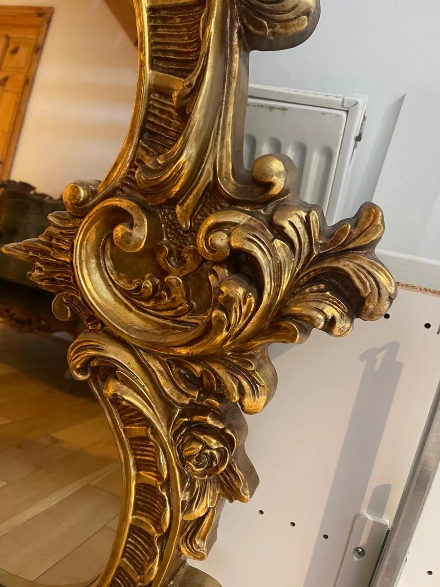 Elegant ornate gold toned oval wall mirror - Image 3