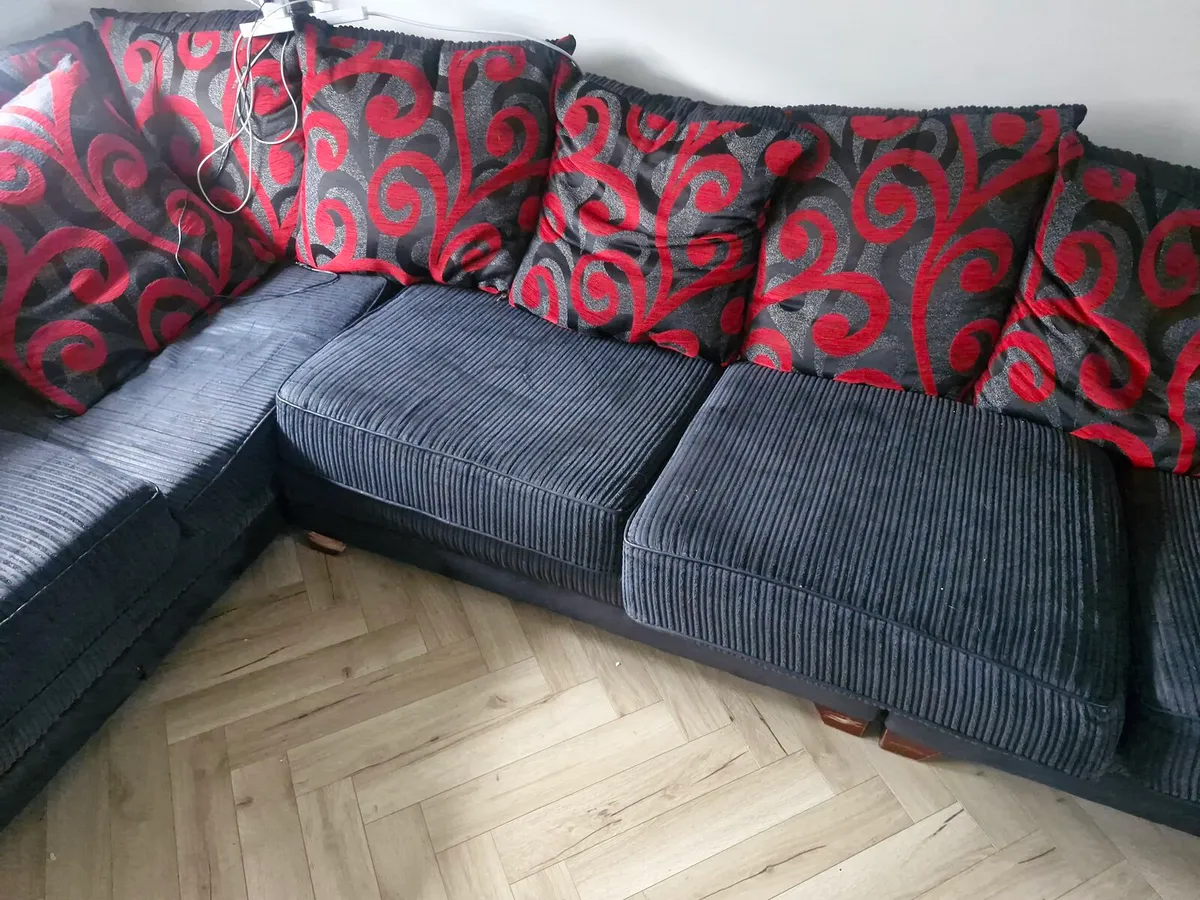 Couch - Image 1