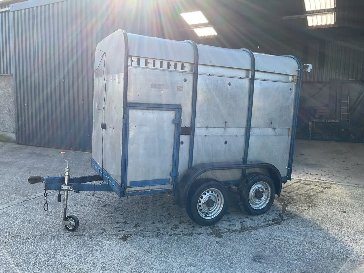 Livestock trailer - Image 1