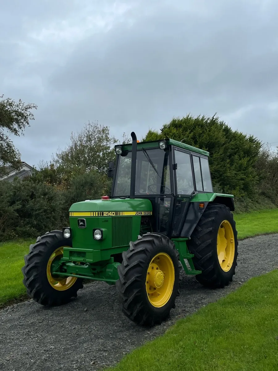 John Deere 2140 for sale - Image 1