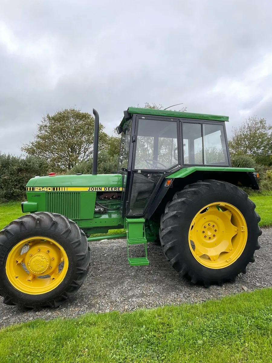 John Deere 2140 for sale - Image 2