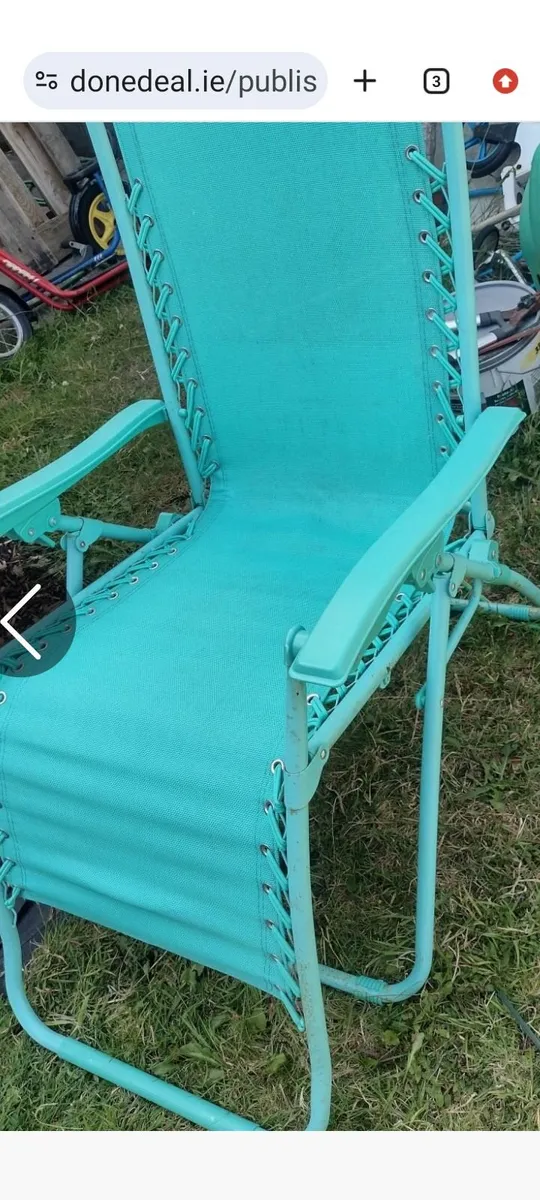 Garden recliner gravity chair with armrests - Image 1