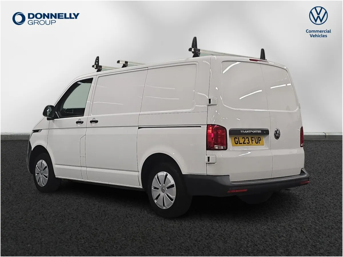 Volkswagen Transporter 2.0 TDI 110 Startline Van - Image 3