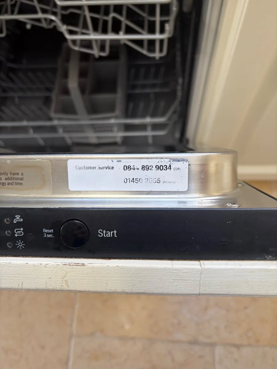 Integrated dishwasher - Image 1