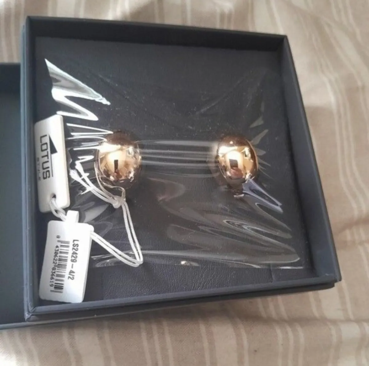 LOTUS ...LADYS JEWELLERY..NEW.... - Image 4
