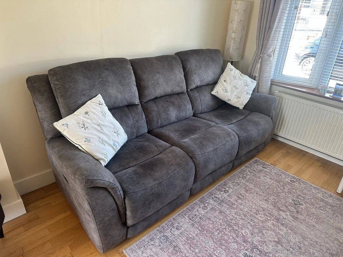 Dark grey 3 seater electric recliner sofa - Image 1