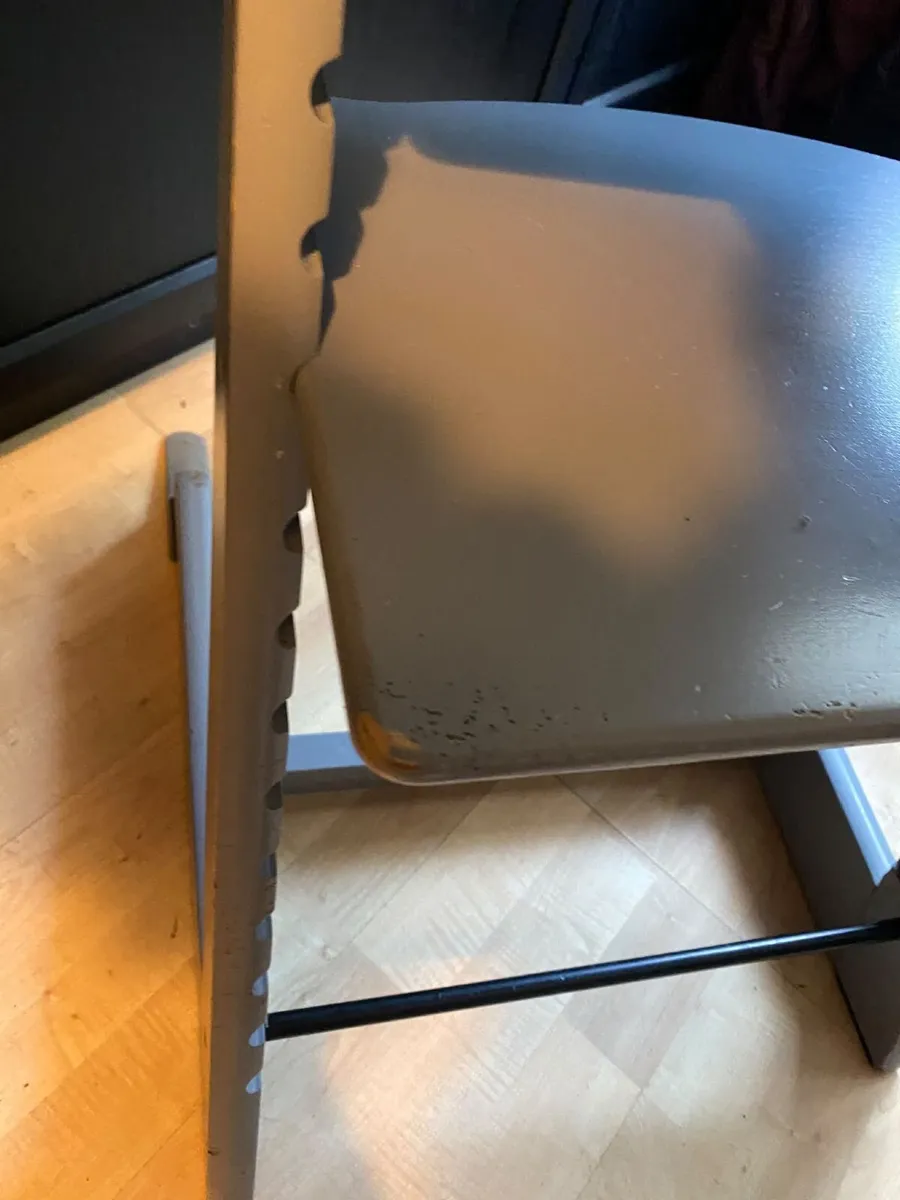Stokke high chair & newborn attachment - Image 2