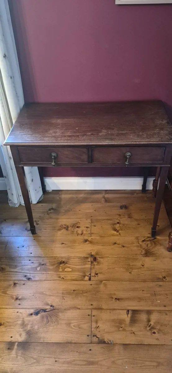 Console Table - Image 3