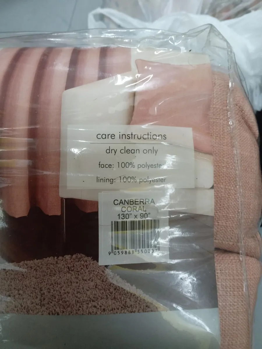 Eyelet Curtains Coral - Image 3