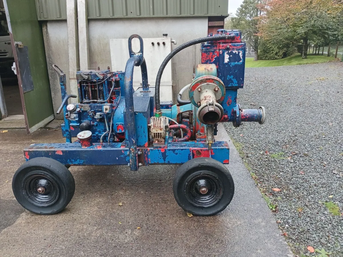 water pump - Image 1